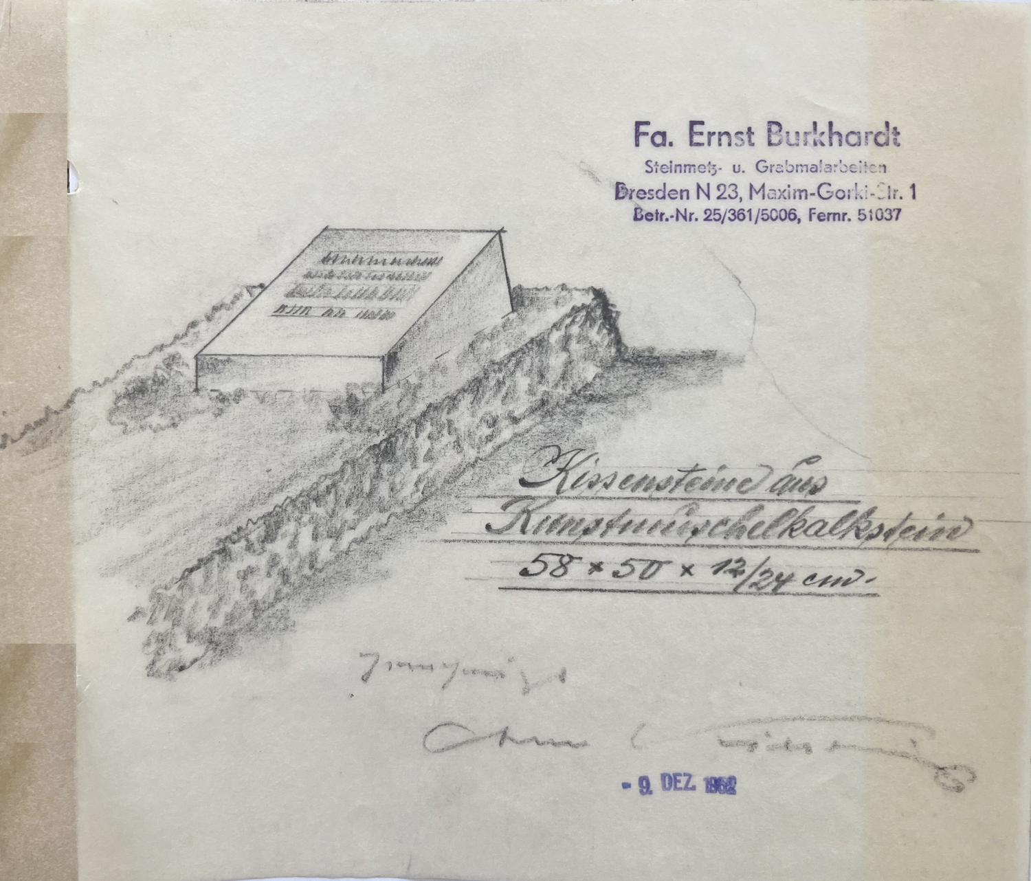 Entwurfsskizze der Firma Ernst Burkhardt für einen liegenden Grabstein, 1962
© Sammlung Verwaltung des Elias-, Trinitatis- und Johannisfriedhofs