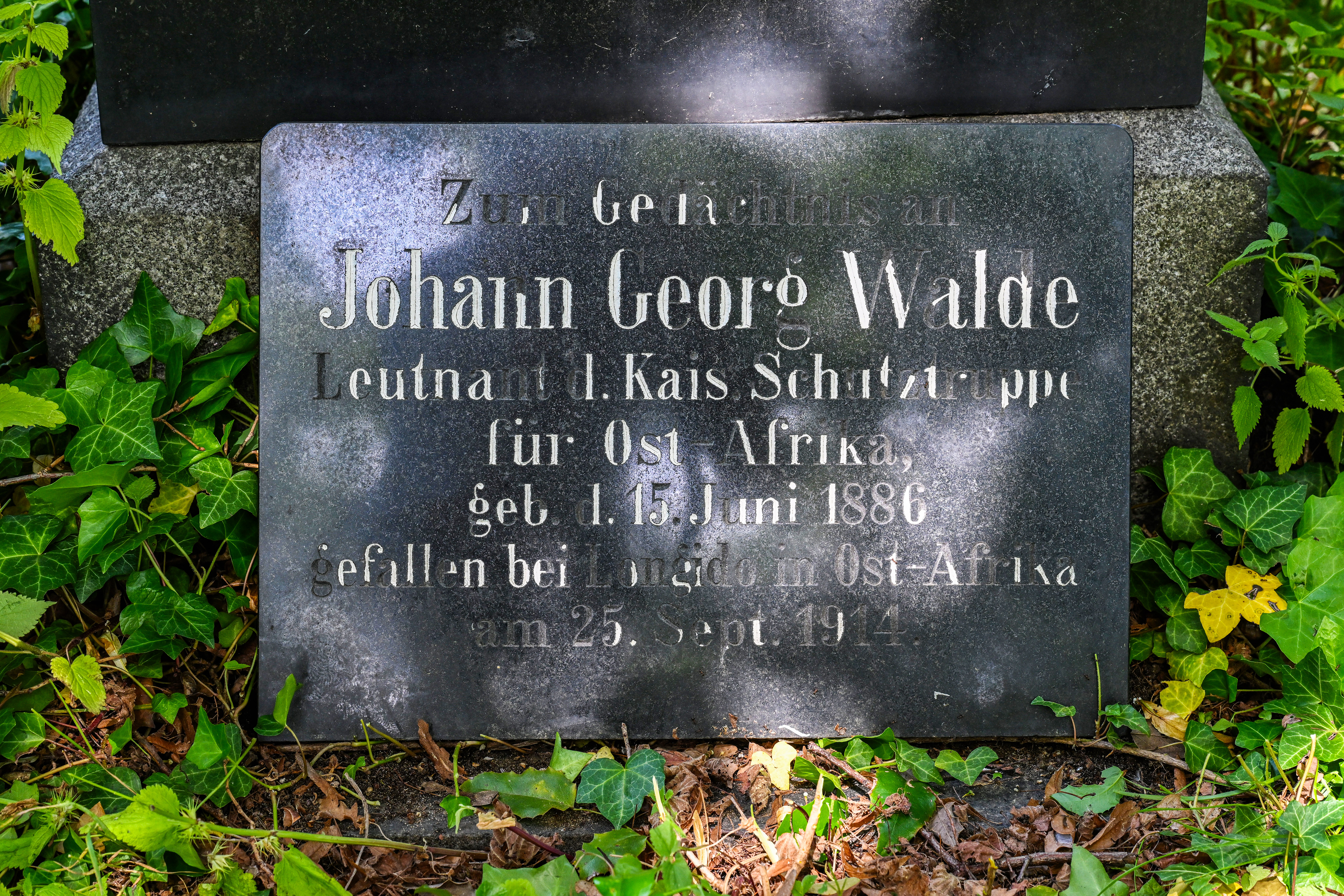 Grabstelle der Familie Walde mit Gedenken an Johann Georg Walde (Detail)
© StSG/GSMP, Holm Helis, 2026